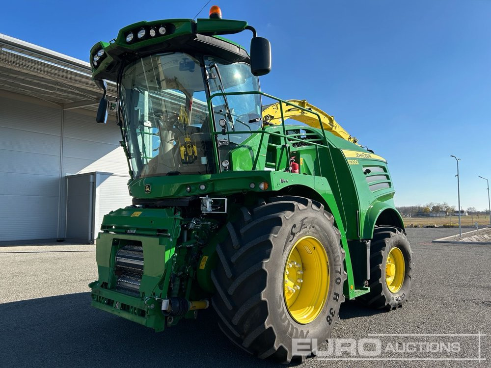 2020 John Deere 8200i - Cosechadora de granos: foto 1 2020 John Deere 8200i - Cosechadora de granos: foto 1