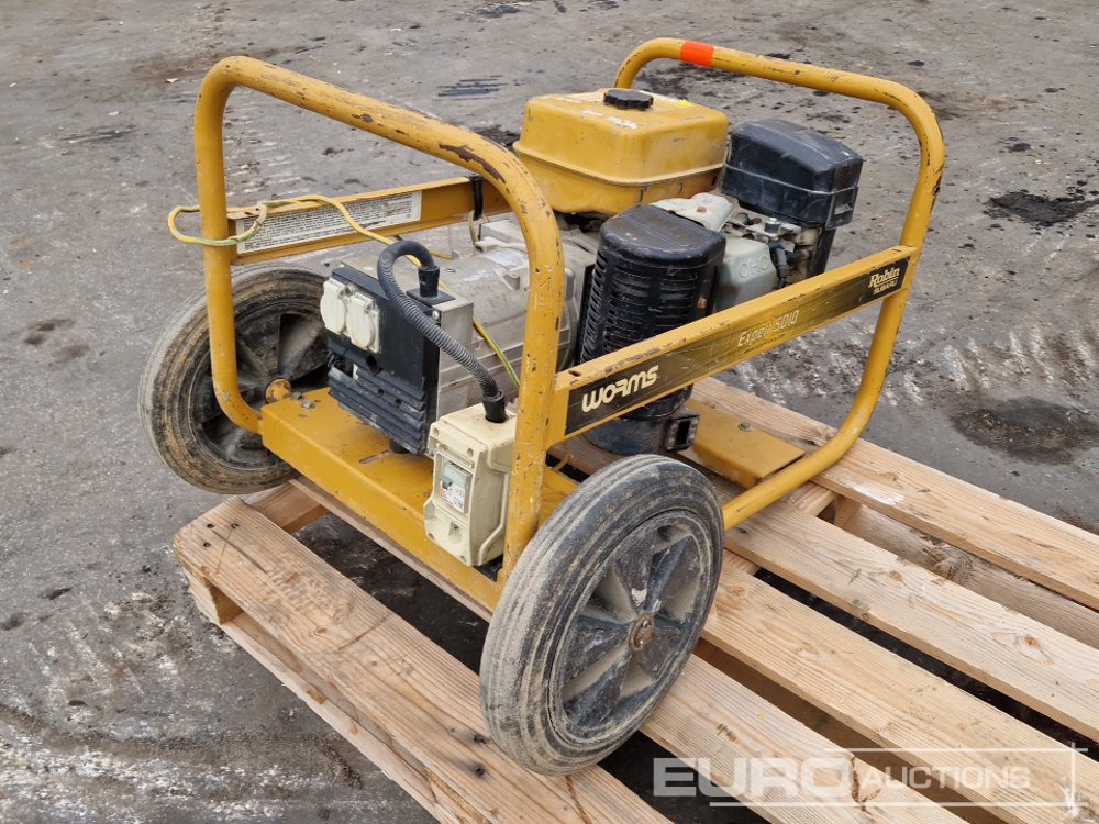 4.5KvA Generator - Generador industriale: foto 1 4.5KvA Generator - Generador industriale: foto 1