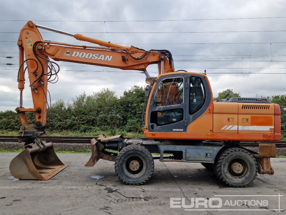 Doosan DX210W - Excavadora de ruedas: foto 2 Doosan DX210W - Excavadora de ruedas: foto 2