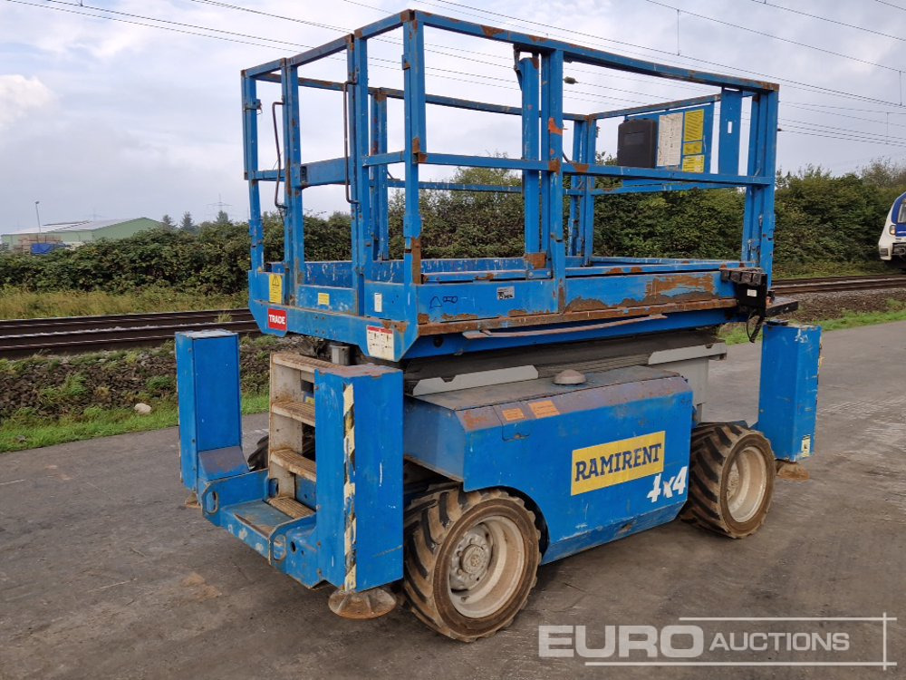 Genie GS-3268 RT 4WD - Plataforma elevadora: foto 1 Genie GS-3268 RT 4WD - Plataforma elevadora: foto 1