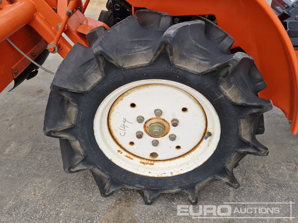 Mini tractor Hinomoto C144: foto 11