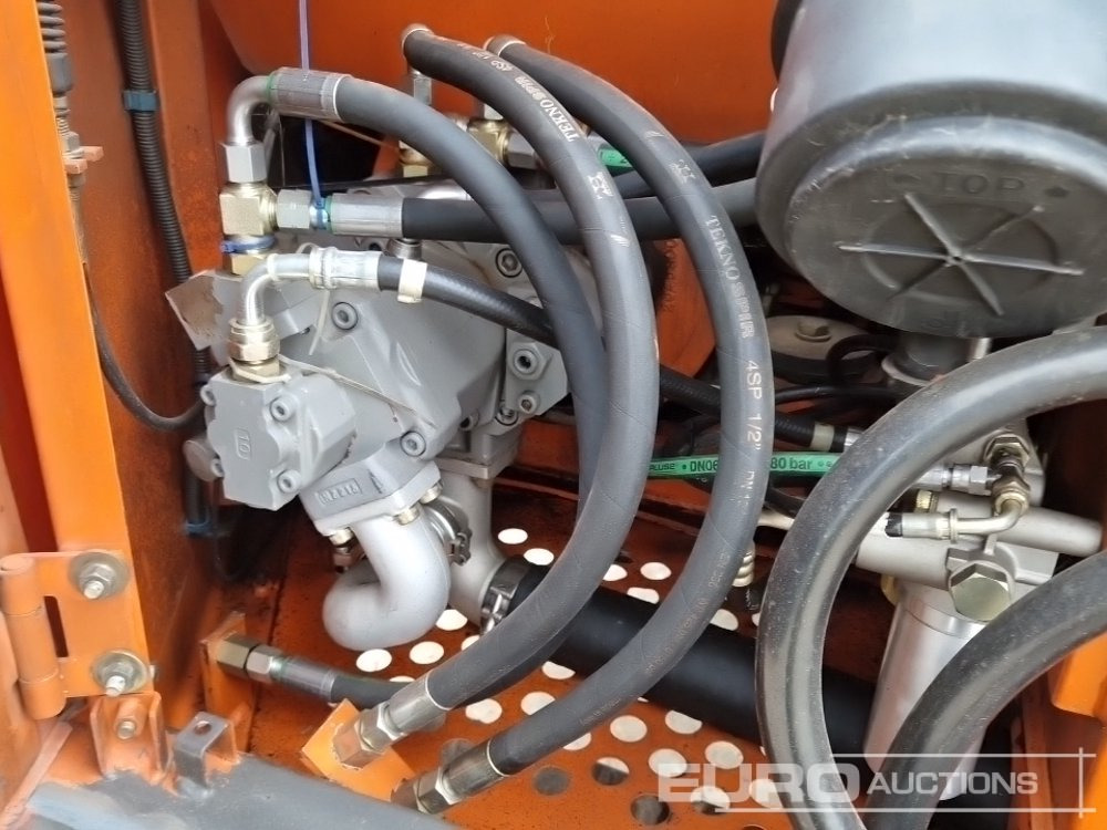 Miniexcavadora Hitachi ZX80SB: foto 18