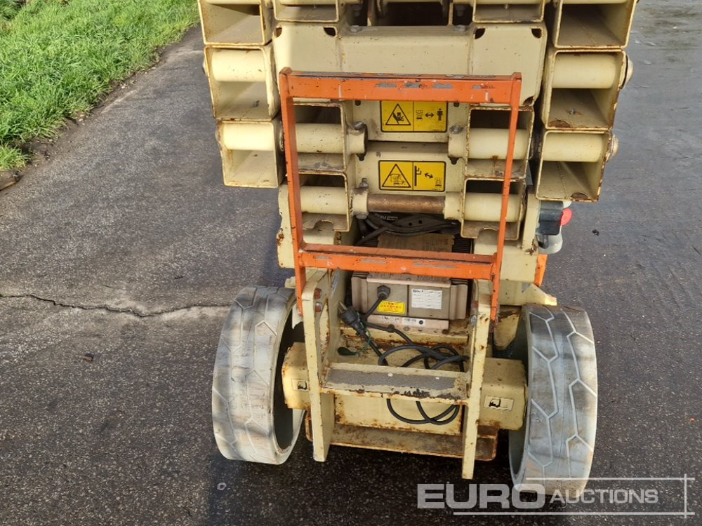 Plataforma de tijeras JLG 2630ES: foto 14 Plataforma de tijeras JLG 2630ES: foto 14