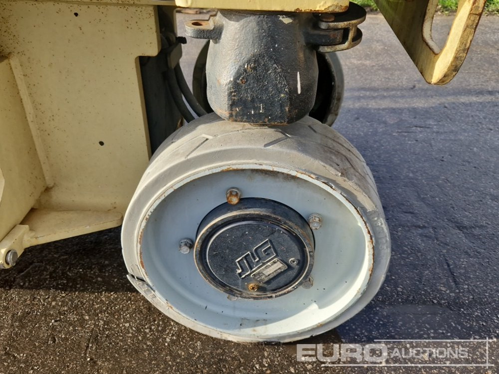 Plataforma de tijeras JLG 2630ES: foto 9 Plataforma de tijeras JLG 2630ES: foto 9