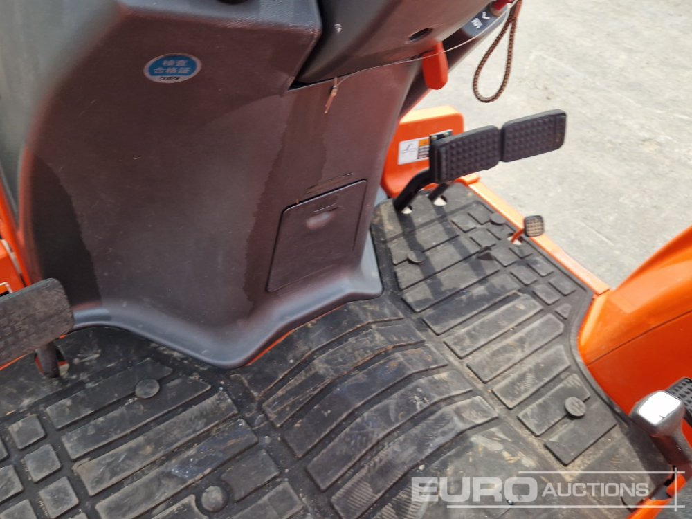 Mini tractor Kubota T22: foto 16