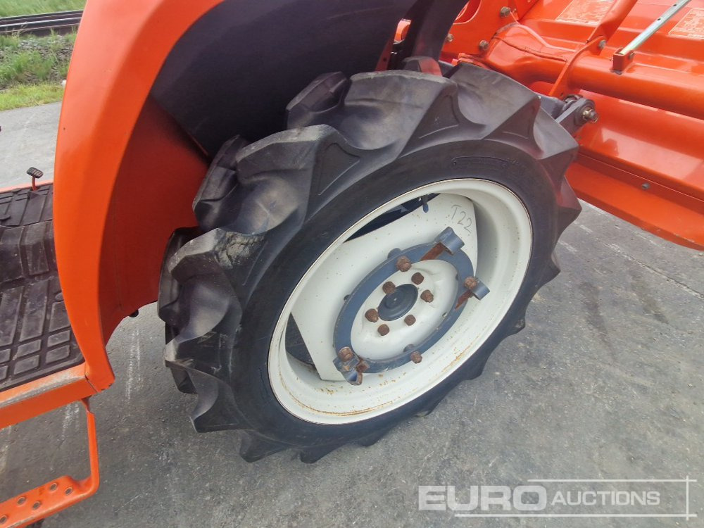 Mini tractor Kubota T22: foto 7