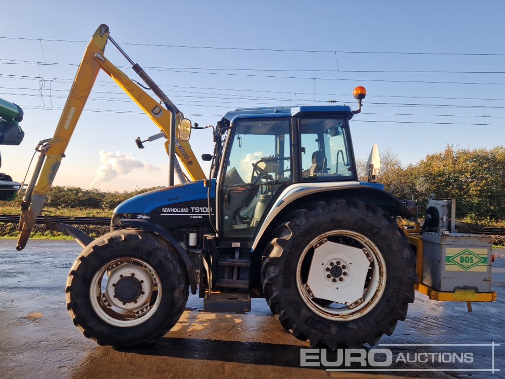 New Holland TS100 - Tractor: foto 2 New Holland TS100 - Tractor: foto 2