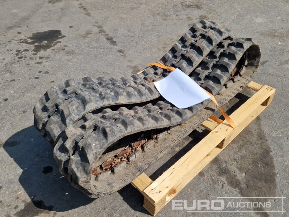 Pallet of Rubber Tracks to sut Terex 3 Ton Digger - Oruga para Maquinaria de construcción: foto 1 Pallet of Rubber Tracks to sut Terex 3 Ton Digger - Oruga para Maquinaria de construcción: foto 1