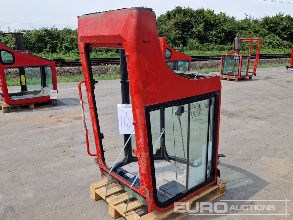Cabin to suit Yanmar VIO25-4 - Piezas de recambio para Excavadora: foto 2 Cabin to suit Yanmar VIO25-4 - Piezas de recambio para Excavadora: foto 2