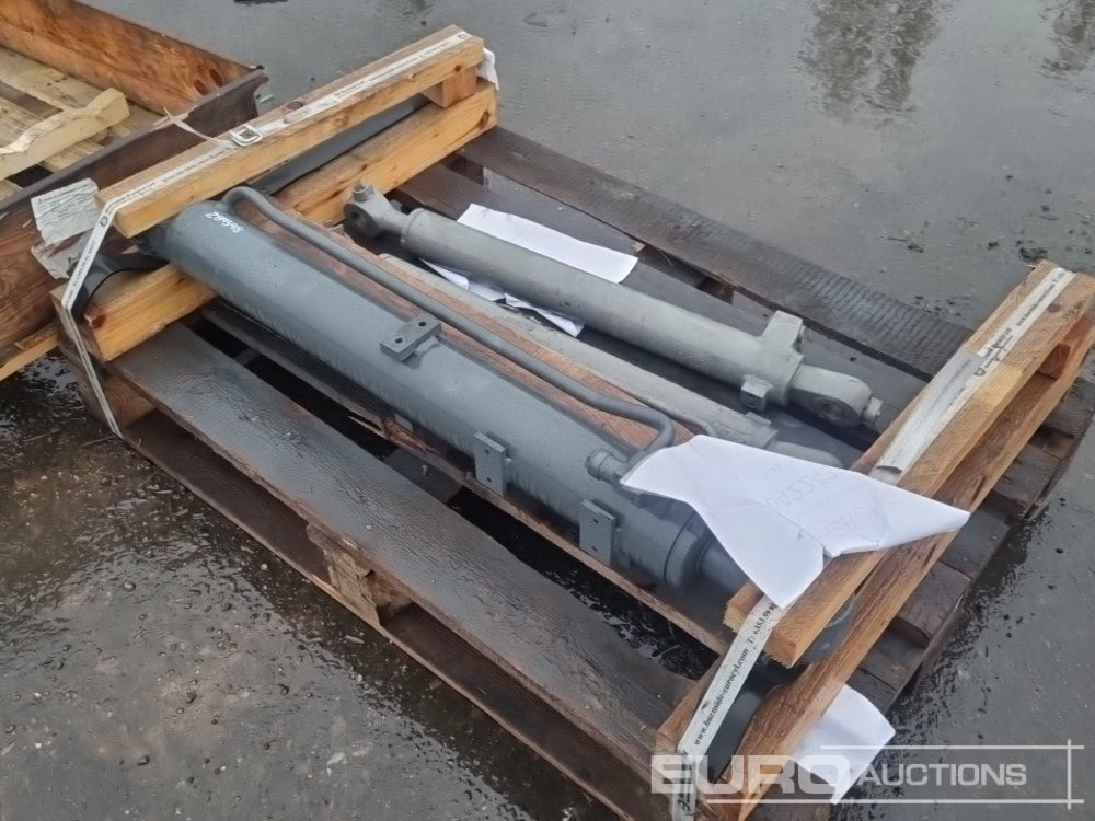 Hydraulic Cylinders (3 of) - Piezas de recambio: foto 4 Hydraulic Cylinders (3 of) - Piezas de recambio: foto 4