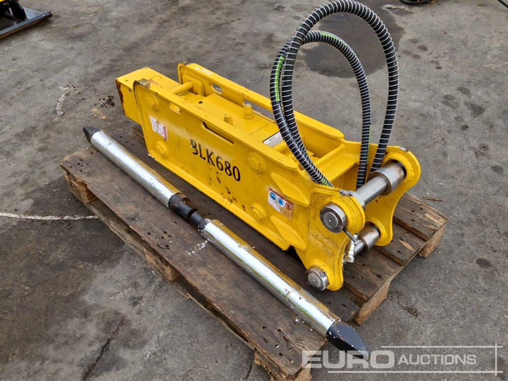 Unused 2025 BLK 680 - Martillo hidráulico: foto 3 Unused 2025 BLK 680 - Martillo hidráulico: foto 3