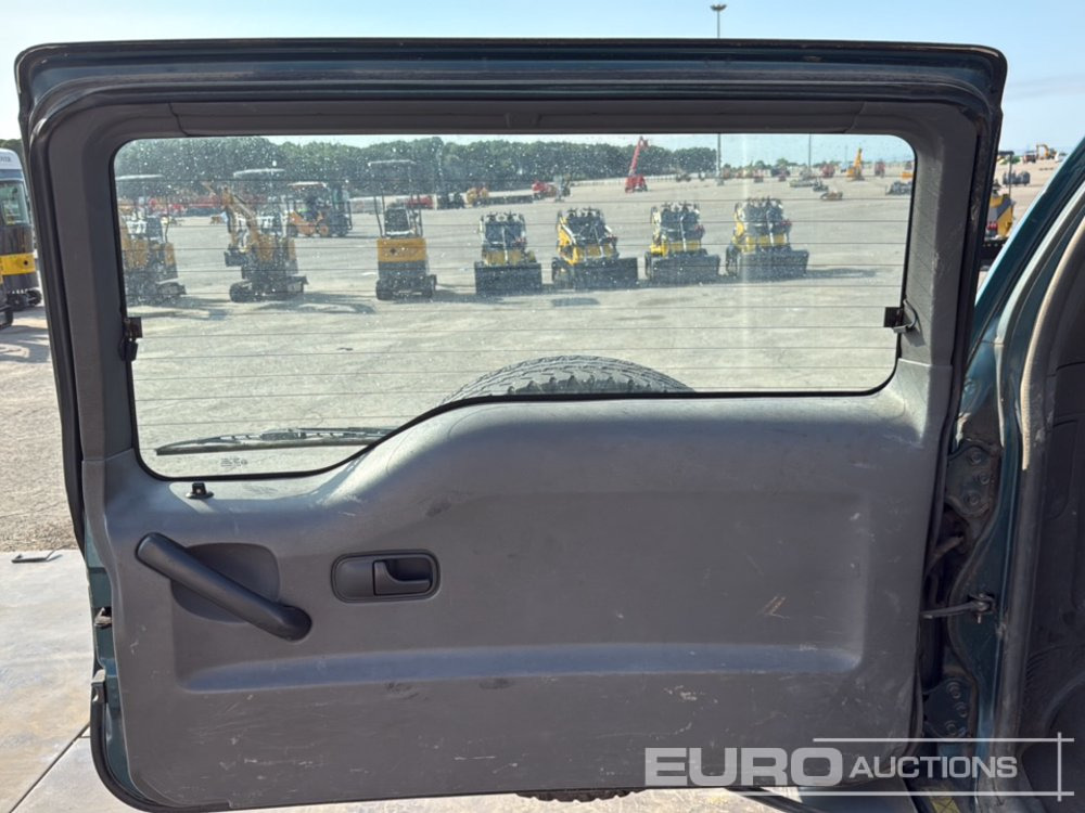 SUV/ Todoterreno 1995 Nissan Terrano II: foto 26