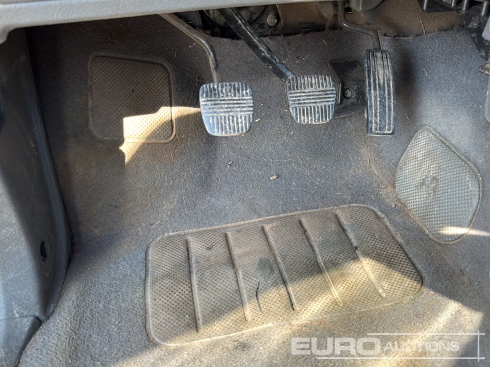 SUV/ Todoterreno 1995 Nissan Terrano II: foto 23