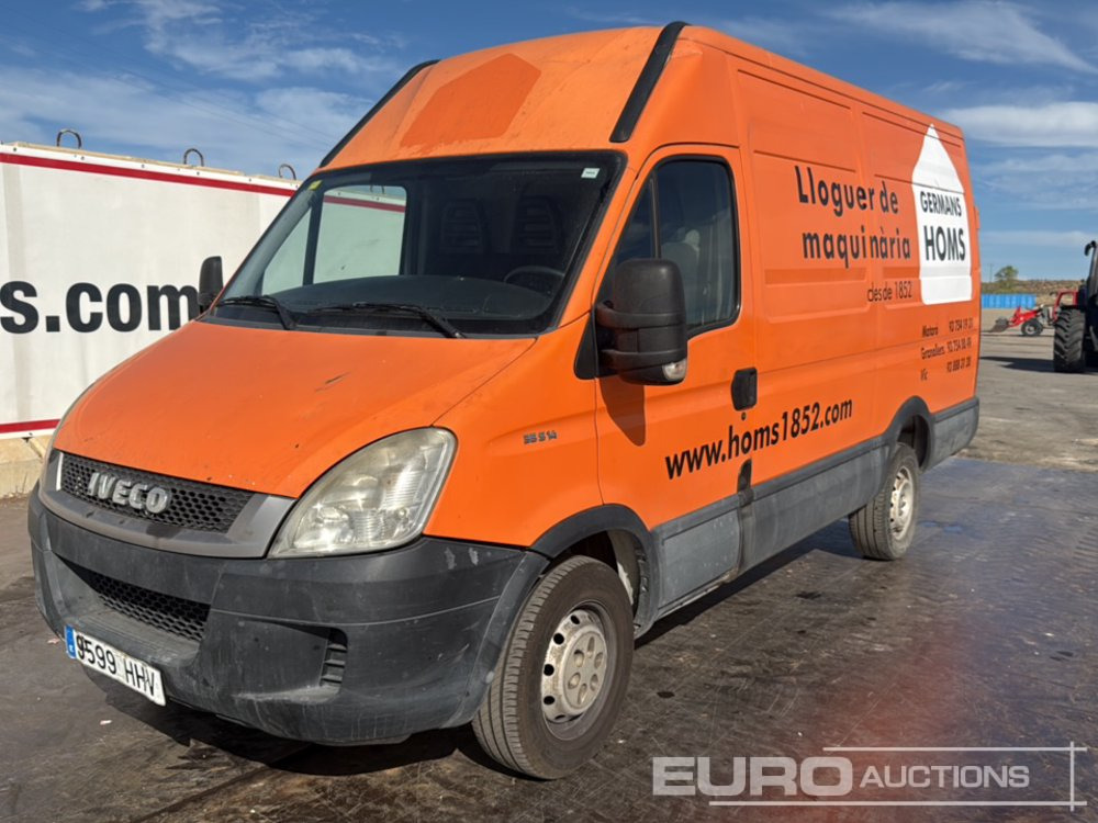 2012 Iveco Daily 35 S14 - Furgón: foto 1 2012 Iveco Daily 35 S14 - Furgón: foto 1