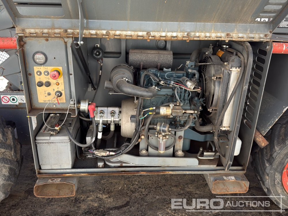 Plataforma de tijeras 2015 SkyJack SJ6832RT: foto 23