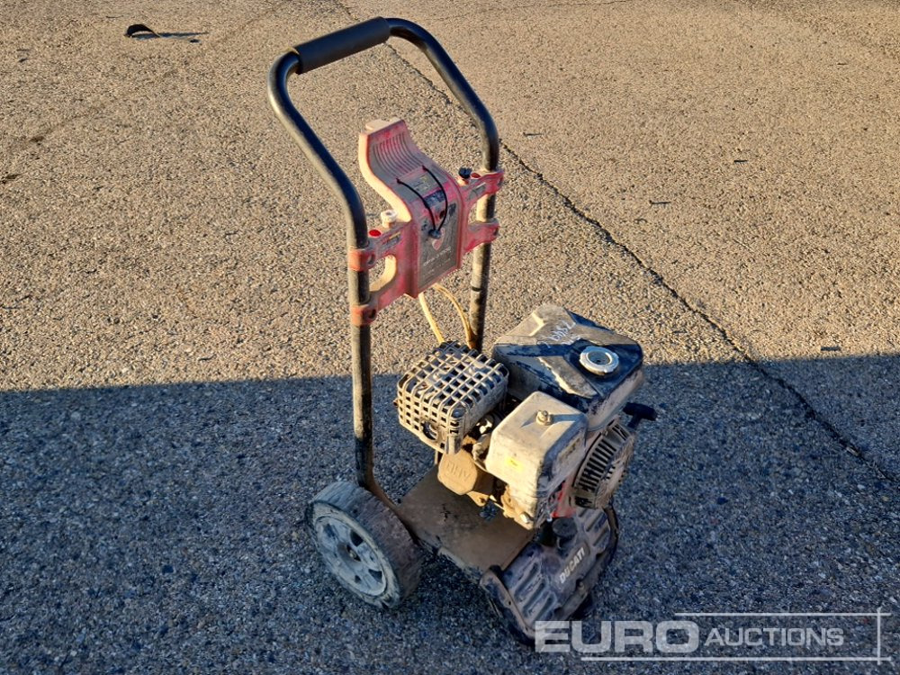 Ducati Gasoline Lawn Mower - Equipo de construcción: foto 2 Ducati Gasoline Lawn Mower - Equipo de construcción: foto 2