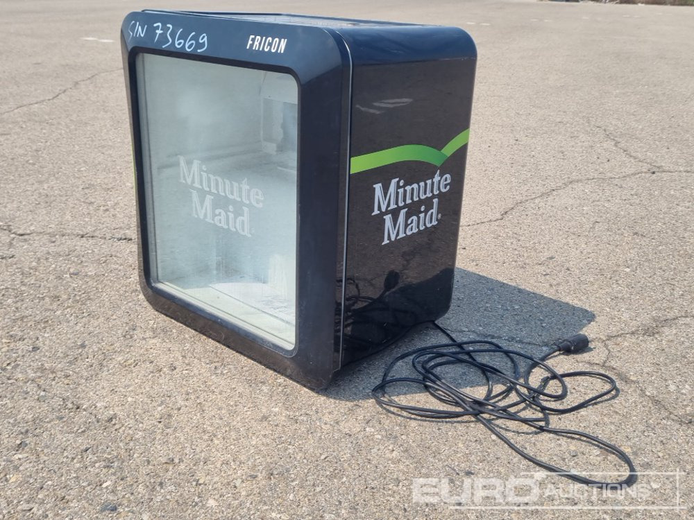 Mini Refrigerator - Equipo de construcción: foto 1 Mini Refrigerator - Equipo de construcción: foto 1