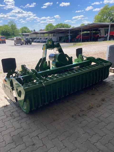 Amazone KE 3002-190 Anbaukreiselegge - Equipo para trabajo del suelo: foto 3 Amazone KE 3002-190 Anbaukreiselegge - Equipo para trabajo del suelo: foto 3