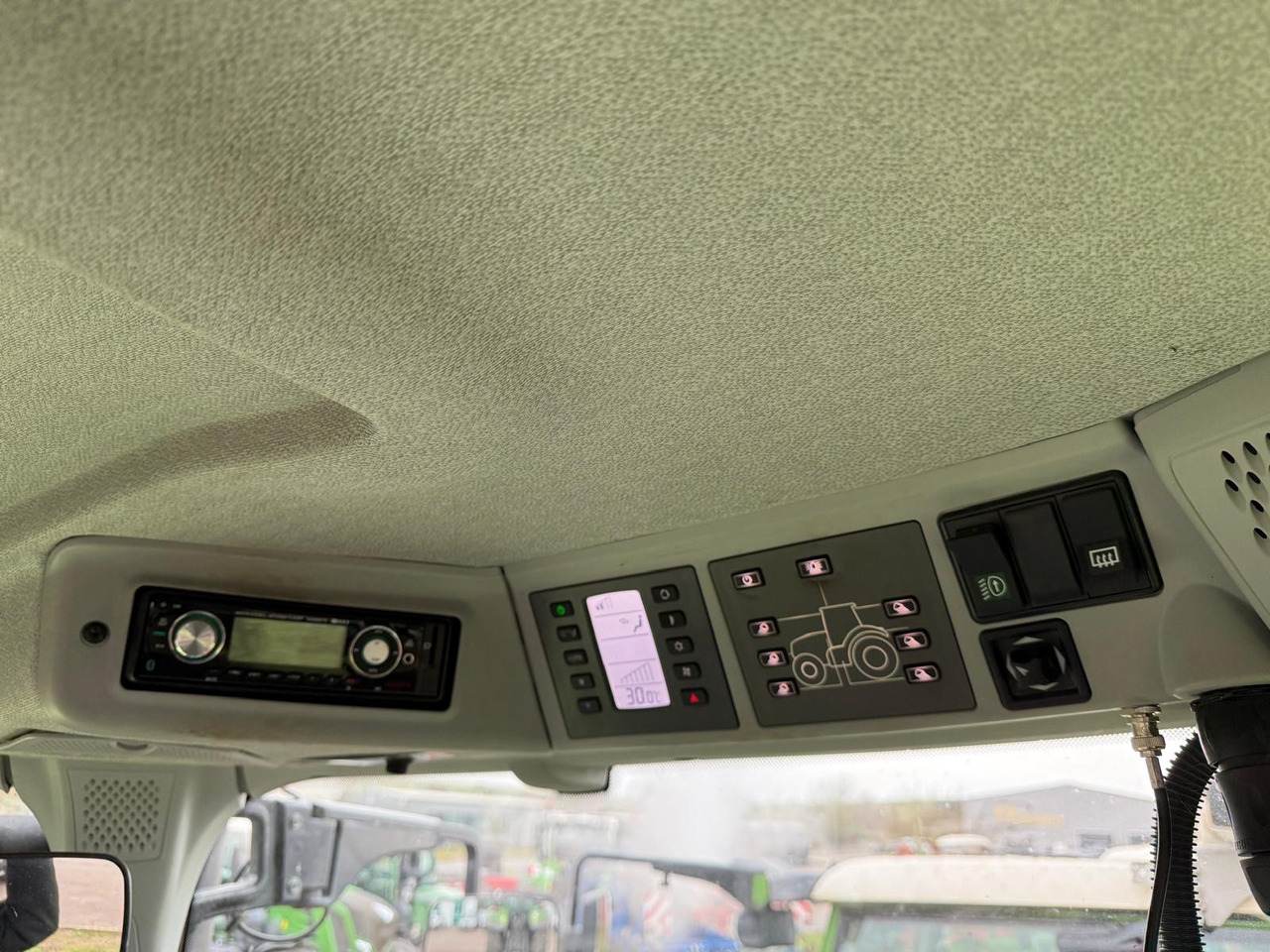 Claas Axion 850 C-Matic - Tractor: foto 3 Claas Axion 850 C-Matic - Tractor: foto 3