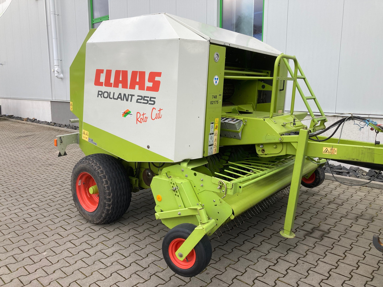 Claas Rollant 255RC - Maquinaria de henificación: foto 1 Claas Rollant 255RC - Maquinaria de henificación: foto 1