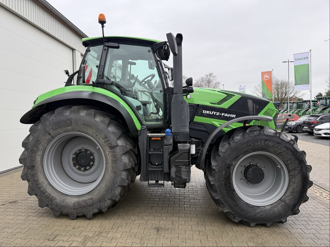 Deutz-Fahr Agrotron 7250 TTV - Tractor: foto 5 Deutz-Fahr Agrotron 7250 TTV - Tractor: foto 5