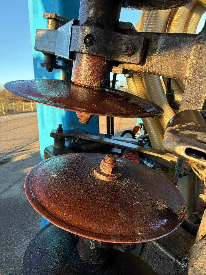 Duport Alltrac 8044 - Esparcidor de fertilizantes: foto 3 Duport Alltrac 8044 - Esparcidor de fertilizantes: foto 3