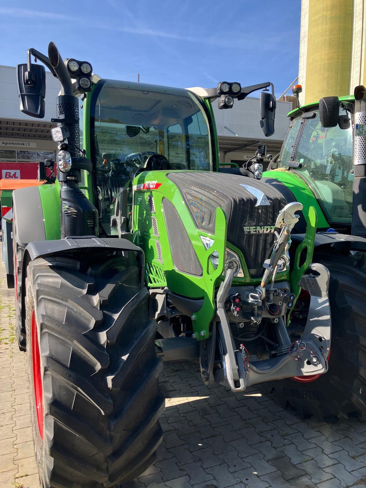 Fendt 516 Vario Gen3 - Tractor: foto 1 Fendt 516 Vario Gen3 - Tractor: foto 1