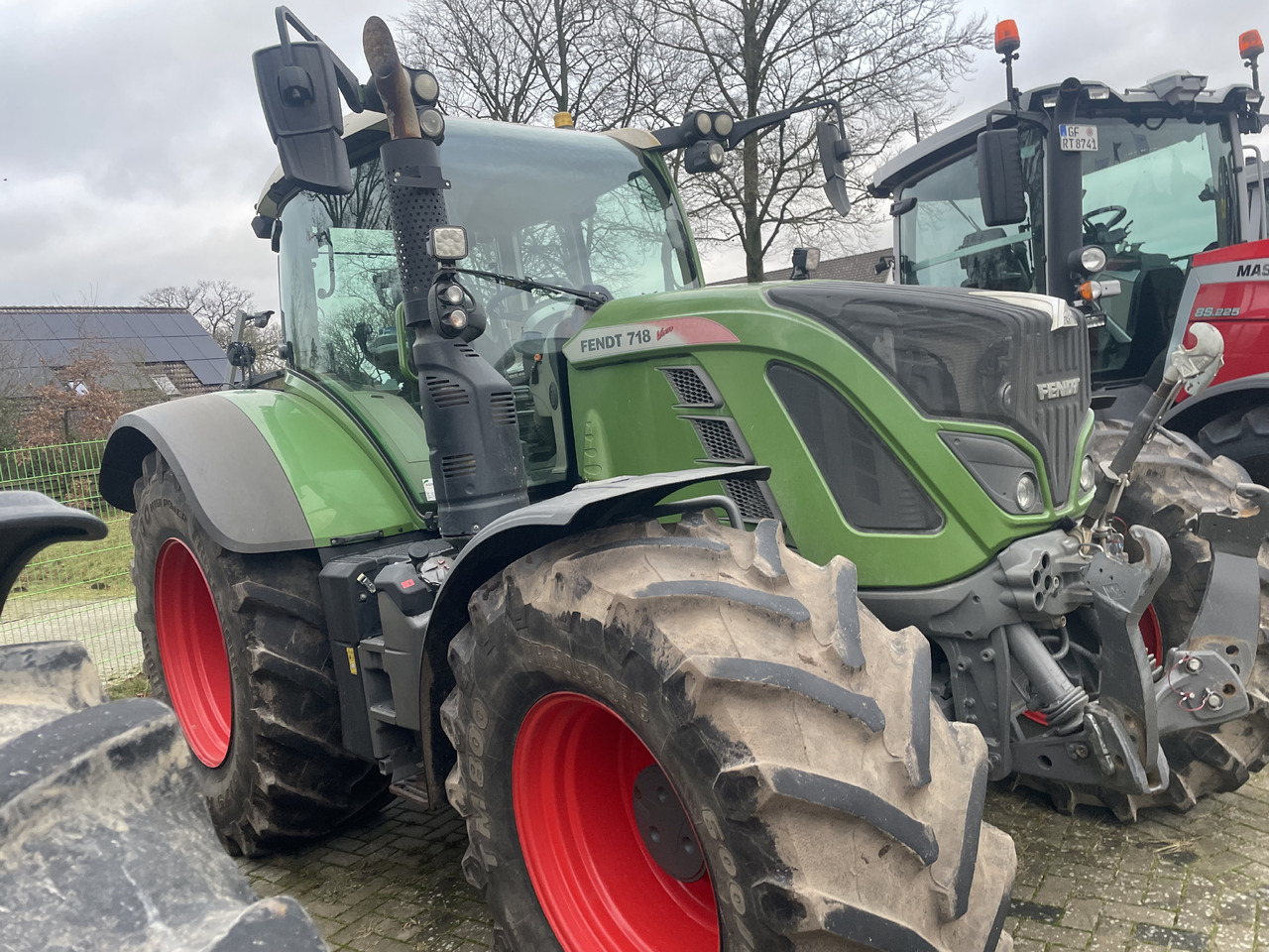 Fendt 718 Power Plus - Tractor: foto 1 Fendt 718 Power Plus - Tractor: foto 1