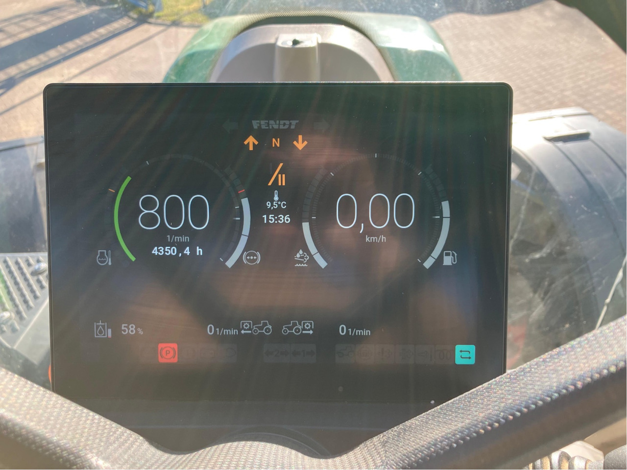 Fendt 718 Vario Gen6 ProfiPlus - Tractor: foto 2 Fendt 718 Vario Gen6 ProfiPlus - Tractor: foto 2