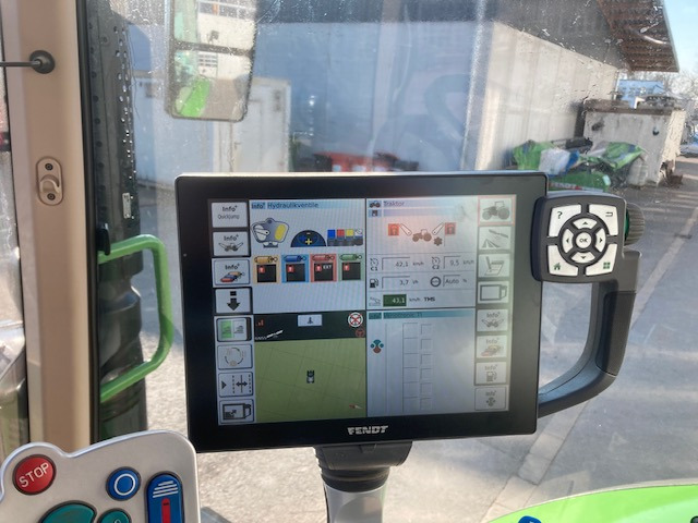 Fendt 718 Vario S4 Profi Plus - Tractor: foto 3 Fendt 718 Vario S4 Profi Plus - Tractor: foto 3