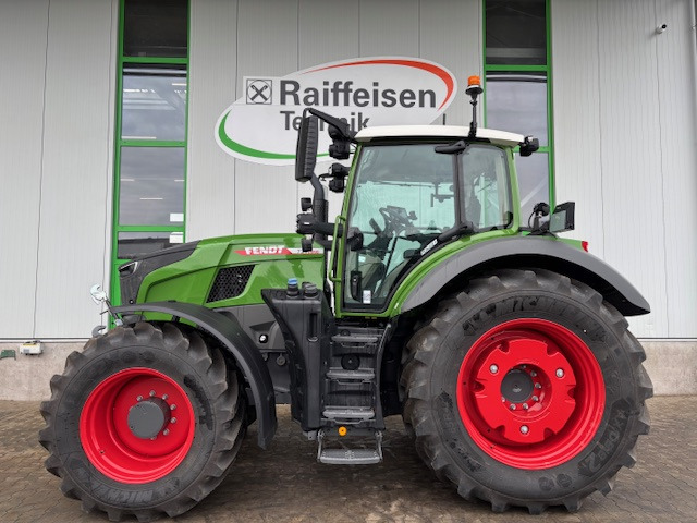 Fendt 724 Vario Gen7 Power Setting2 - Tractor: foto 1 Fendt 724 Vario Gen7 Power Setting2 - Tractor: foto 1