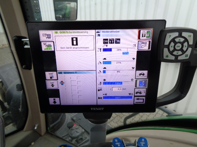 Fendt 824 Vario S4 ProfiPlus - Tractor: foto 4 Fendt 824 Vario S4 ProfiPlus - Tractor: foto 4