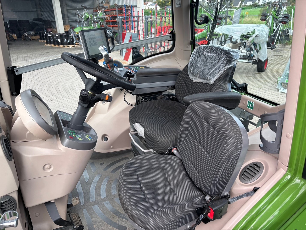 Fendt 826 Vario S4 ProfiPlus - Tractor: foto 4 Fendt 826 Vario S4 ProfiPlus - Tractor: foto 4