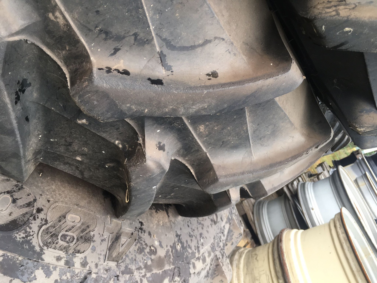 Fendt Trelleborg 480/70R42 14.9R30 - Neumáticos y llantas: foto 4 Fendt Trelleborg 480/70R42 14.9R30 - Neumáticos y llantas: foto 4