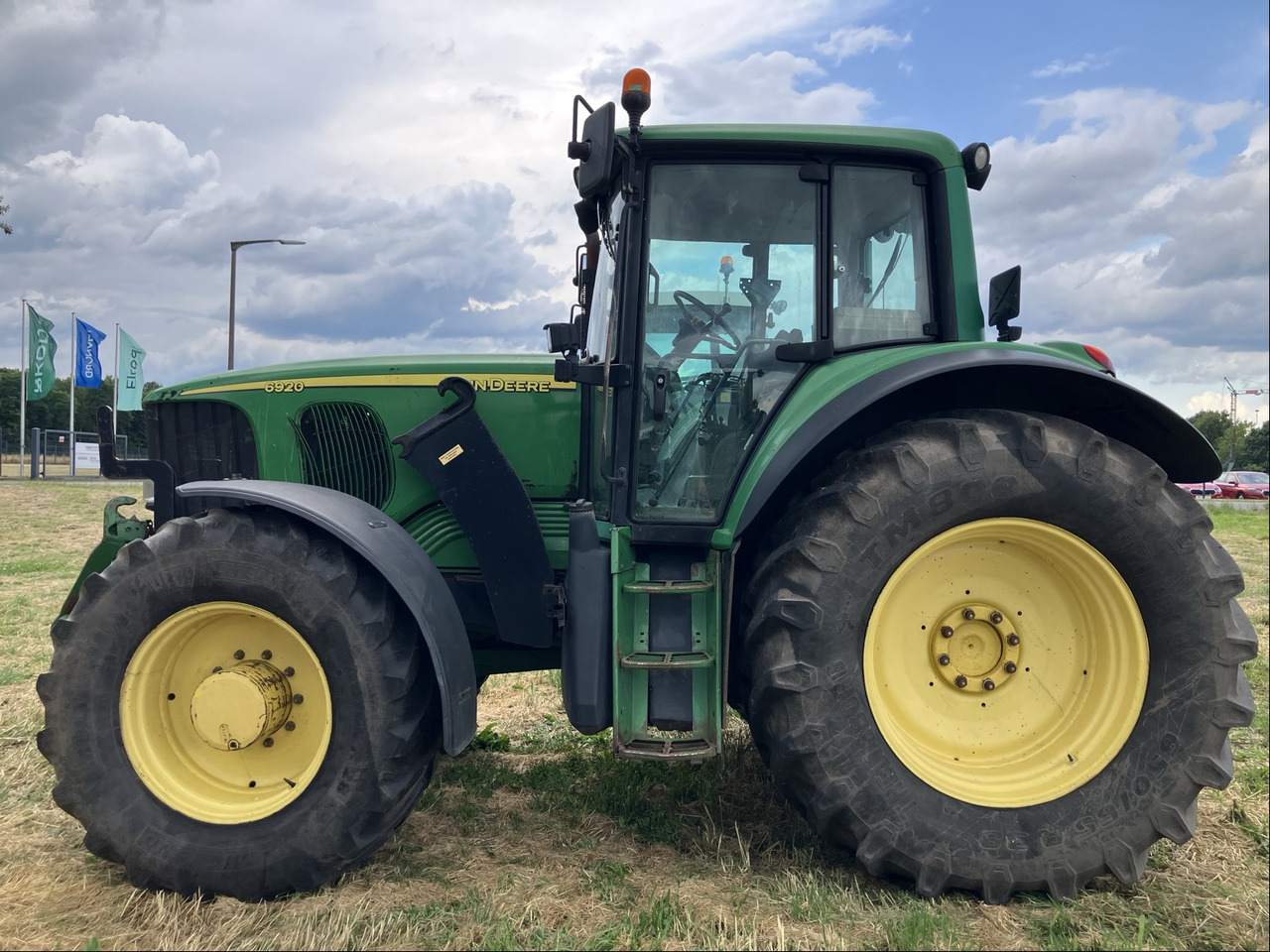 John Deere 6920 Auto Quad - Tractor: foto 1 John Deere 6920 Auto Quad - Tractor: foto 1