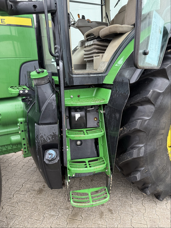 Tractor John Deere 8320 R: foto 11
