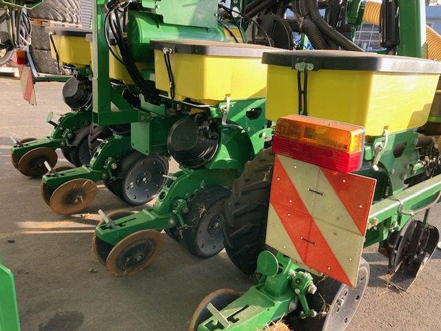 John Deere Einzelkornsämaschine 1725 NT - Sembradora: foto 4 John Deere Einzelkornsämaschine 1725 NT - Sembradora: foto 4