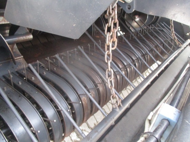 Massey Ferguson MF 716 Press-Wickel-Komb - Maquinaria de henificación: foto 5 Massey Ferguson MF 716 Press-Wickel-Komb - Maquinaria de henificación: foto 5