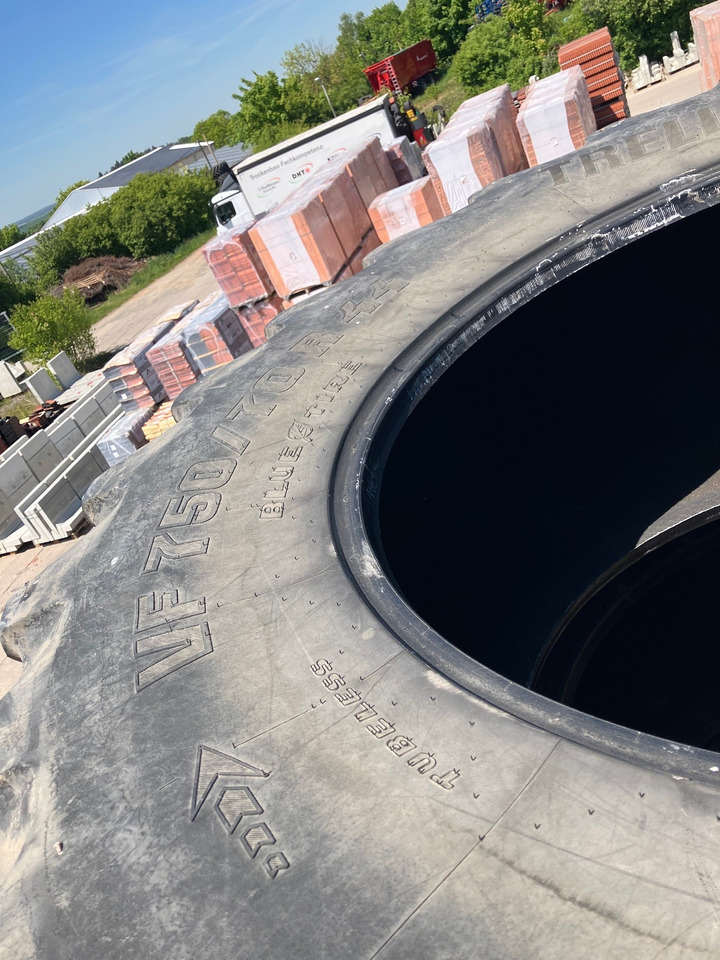 Trelleborg 750/70R44 650/60R38 - Neumáticos y llantas: foto 2 Trelleborg 750/70R44 650/60R38 - Neumáticos y llantas: foto 2