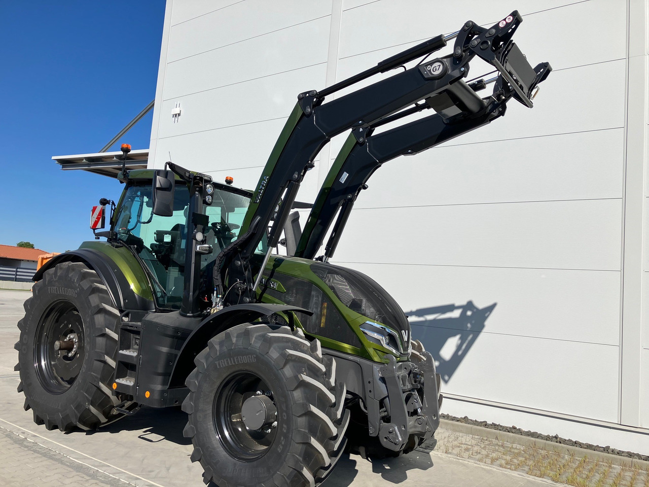 Valtra Q 285 - Tractor: foto 4 Valtra Q 285 - Tractor: foto 4