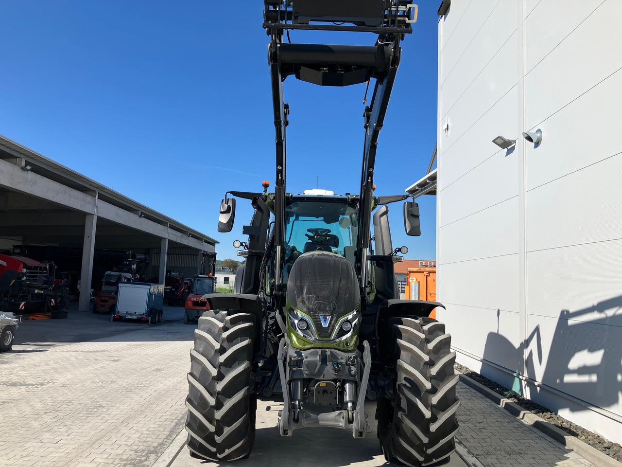Valtra Q 285 - Tractor: foto 5 Valtra Q 285 - Tractor: foto 5