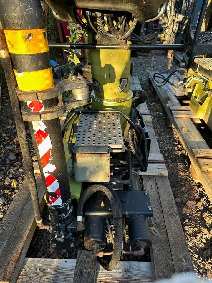 Grúa para camión Loglift F150 Z80: foto 10