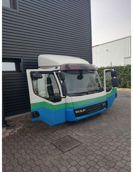 DAF LF45 LF55 Euro 5 - Cabina e interior para Camión: foto 4 DAF LF45 LF55 Euro 5 - Cabina e interior para Camión: foto 4