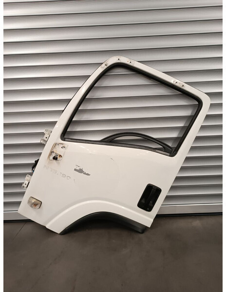 Isuzu LH - DRIVER - SX - LATO GUIDA - Puerta y piezas para Camión: foto 1 Isuzu LH - DRIVER - SX - LATO GUIDA - Puerta y piezas para Camión: foto 1