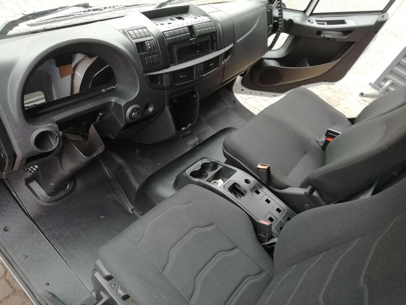Cabina e interior para Camión Iveco EUROCARGO Euro 6: foto 10
