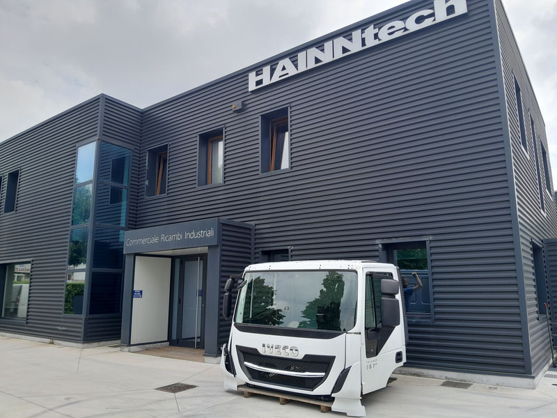 Iveco Trakker E6 - Cabina e interior para Camión: foto 2 Iveco Trakker E6 - Cabina e interior para Camión: foto 2