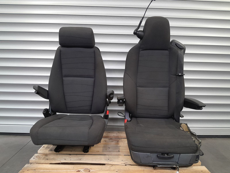 Scania R Serie Streamline - Asiento para Camión: foto 4 Scania R Serie Streamline - Asiento para Camión: foto 4