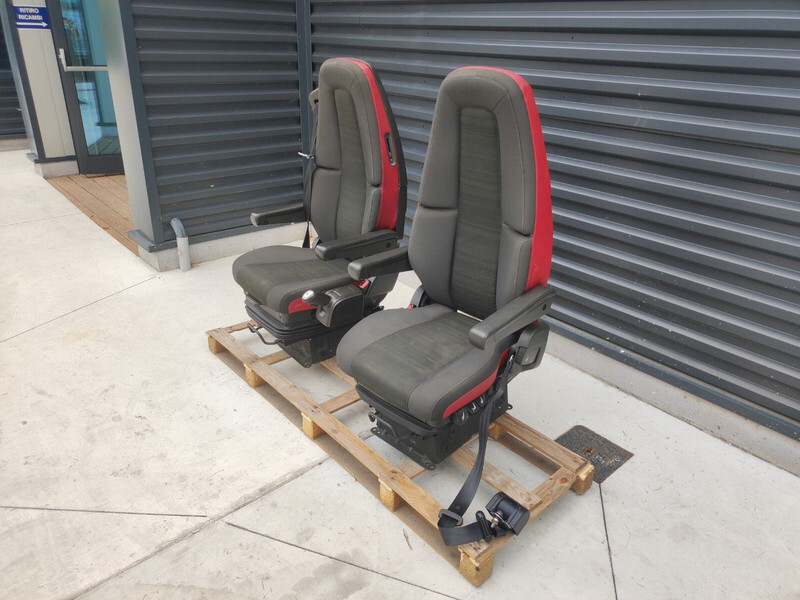 Volvo FH4 - FH13 FH16 - Asiento para Camión: foto 2 Volvo FH4 - FH13 FH16 - Asiento para Camión: foto 2