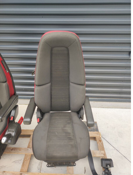 Volvo FH4 - FH13 FH16 - Asiento para Camión: foto 3 Volvo FH4 - FH13 FH16 - Asiento para Camión: foto 3