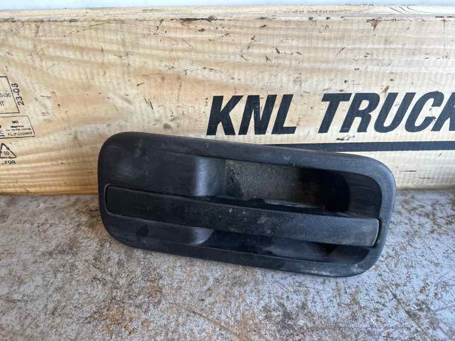 DAF DOOR HANDLE RIGHT 1872763 - Cabina e interior para Camión: foto 1 DAF DOOR HANDLE RIGHT 1872763 - Cabina e interior para Camión: foto 1